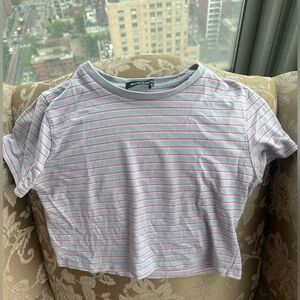 Super cute cropped brandy melville t-shirt!!